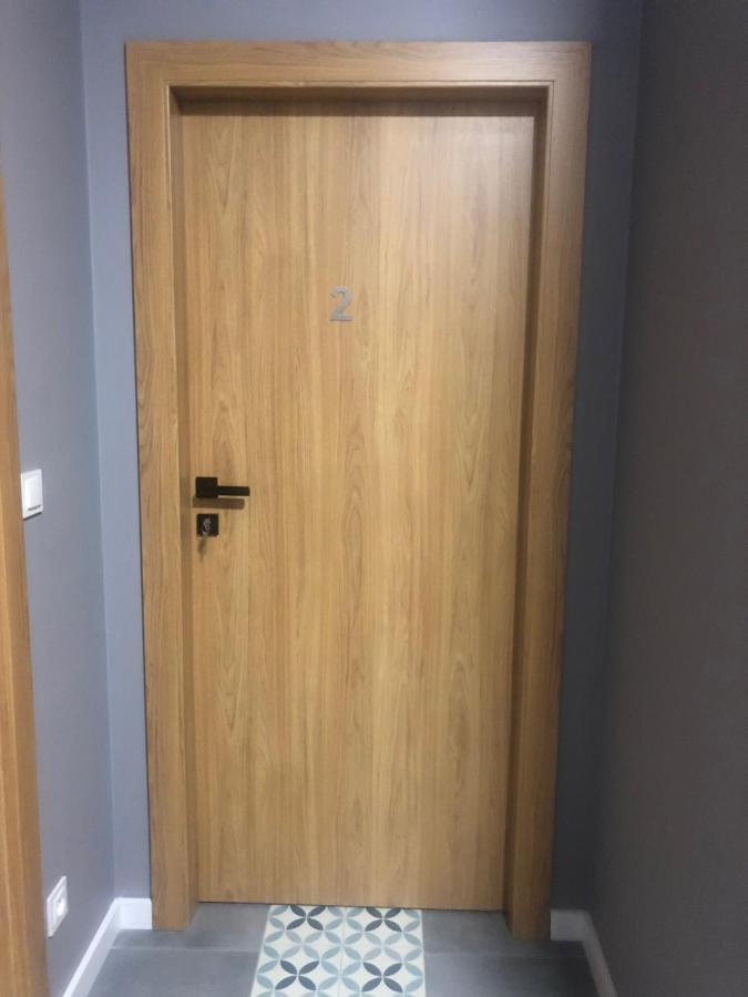 Apartament Z Ogrodkiem I Garazem Poznan Exterior photo