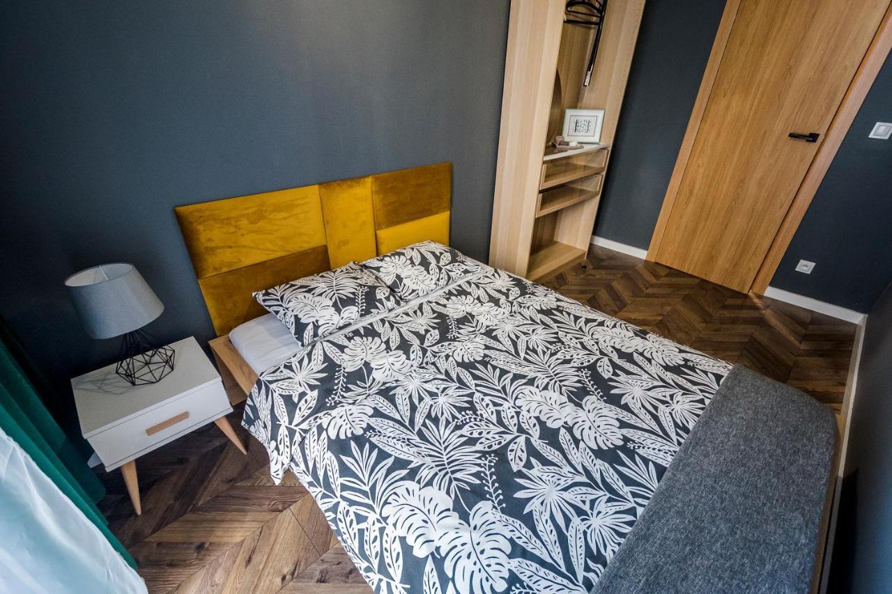 Apartament Z Ogrodkiem I Garazem Poznan Exterior photo