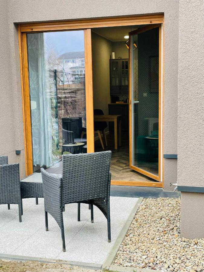 Apartament Z Ogrodkiem I Garazem Poznan Exterior photo